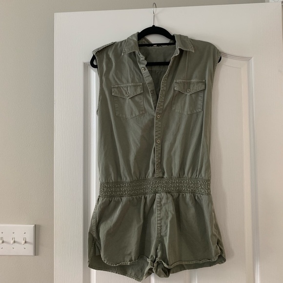 7 For All Mankind jumpsuit style romper - Picture 2 of 3